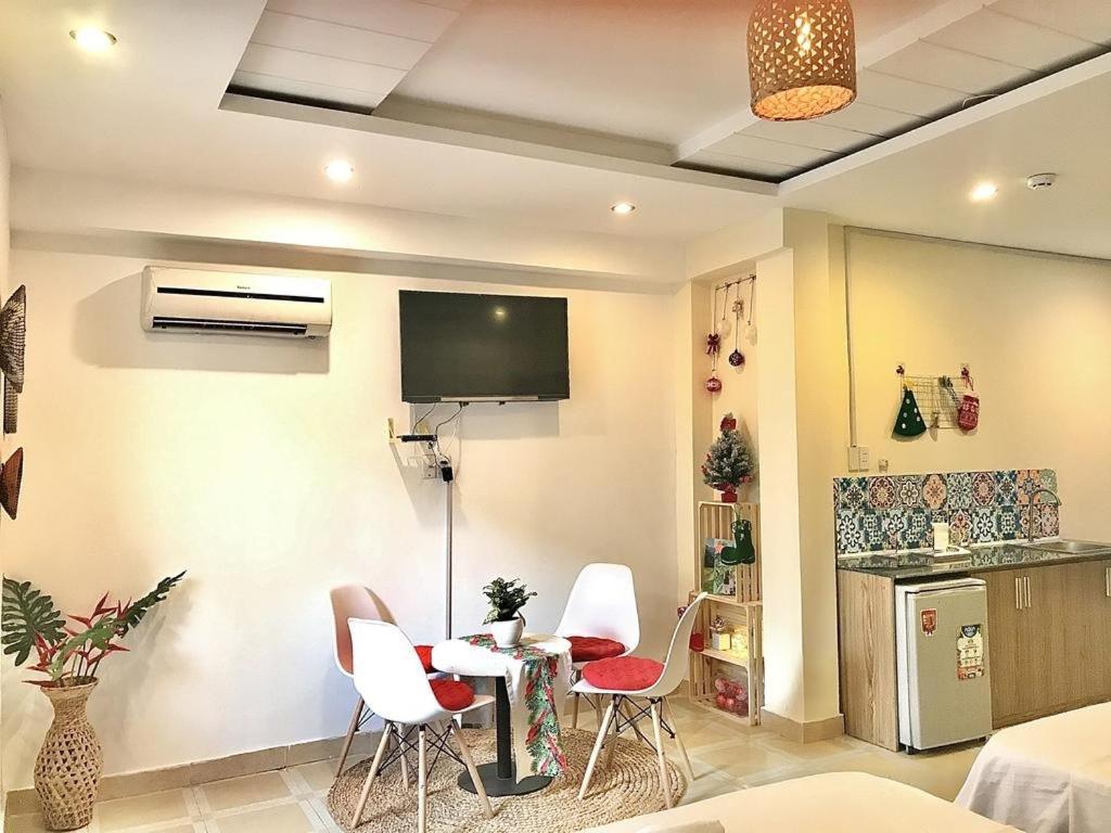 Khách sạn Ehome Saigon Gao *